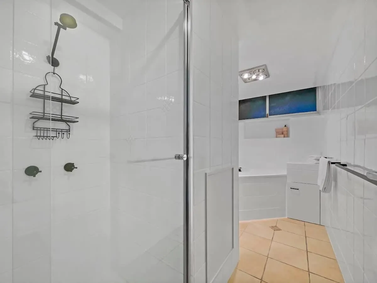 Views By Day Waves At Night Apartment Caloundra