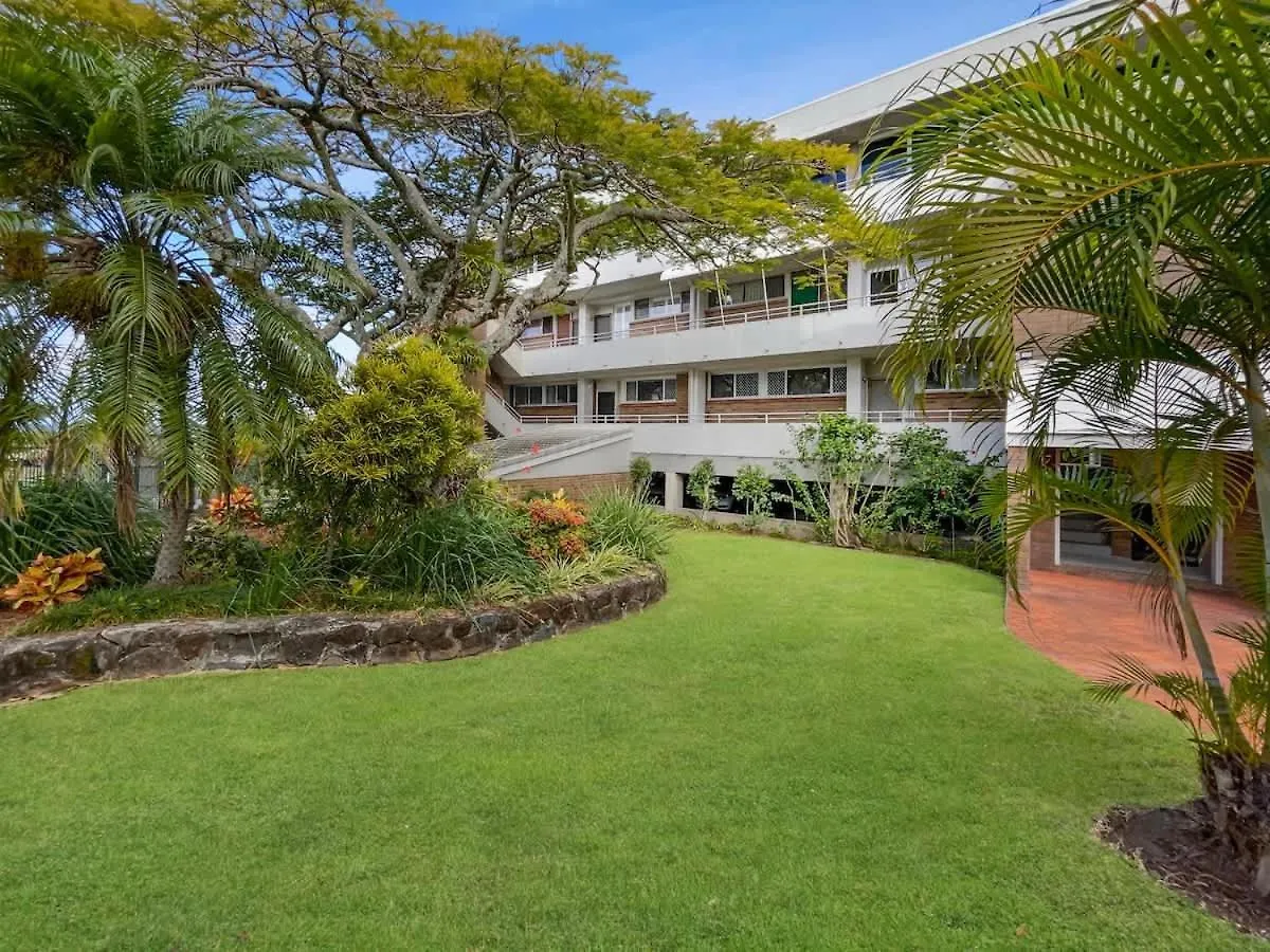 Views By Day Waves At Night Apartment Caloundra